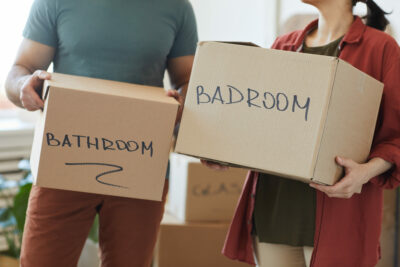 pack bathroom items for moving