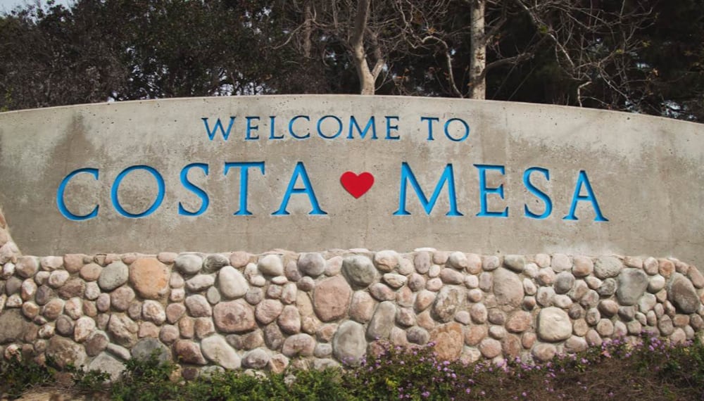 Pros and Cons of Living in Costa Mesa, California I Heart Costa Mesa City Sign Heart Web