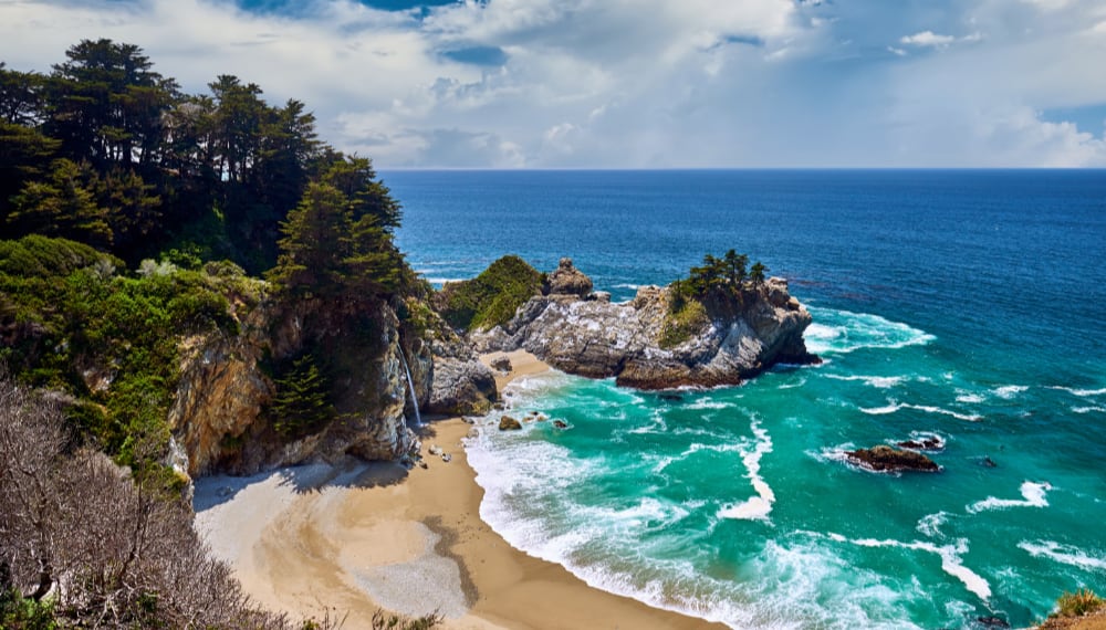 Aerial view of Irvine’s clean streets and planned communities, TrekMovers