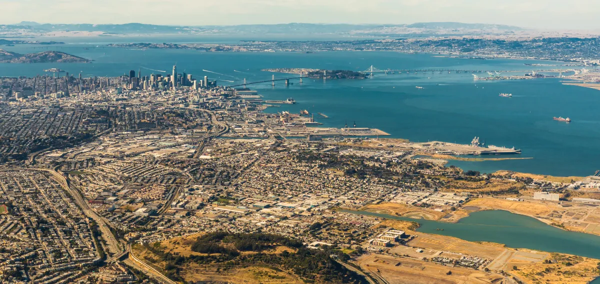 Oakland movers aerial view of san francisco wide area with bay an 2026 01 07 05 39 37 utc