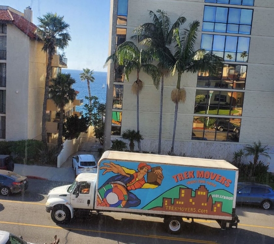 West Hills movers o 24